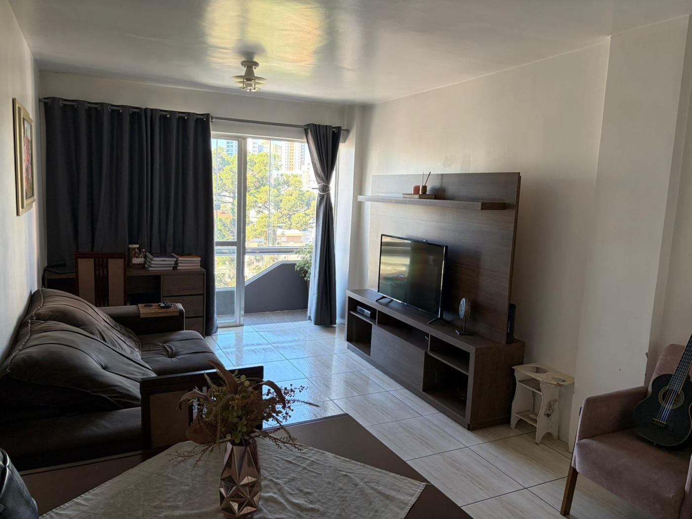 Apartamento no Ed. João Pedro em Passo Fundo — Lorenzato Imóveis
